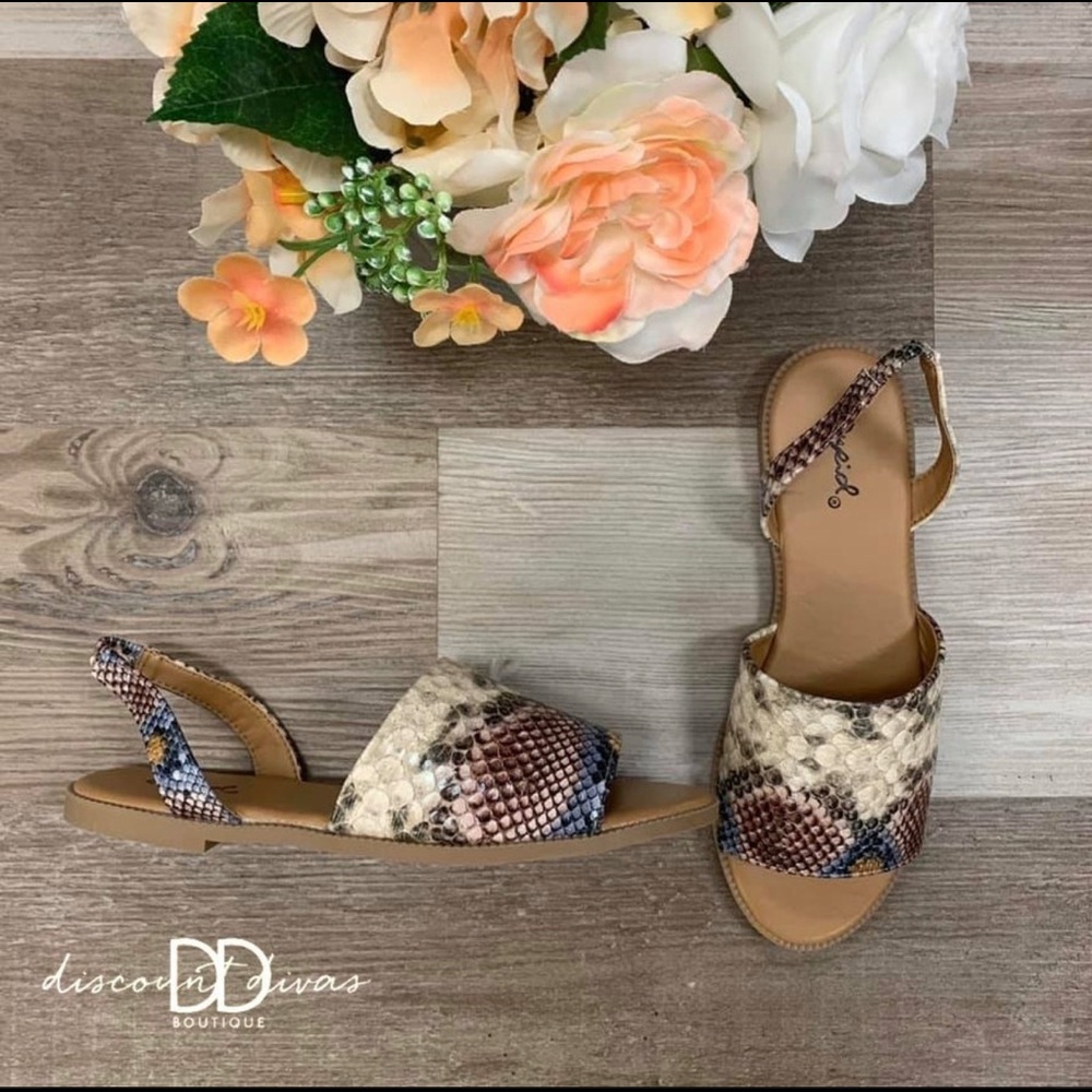 NWOB Colorful Snake Print Sandals